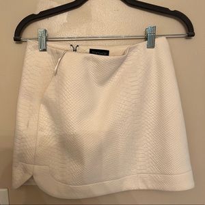 TOPSHOP LEATHER SKIRT SIZE SMALL